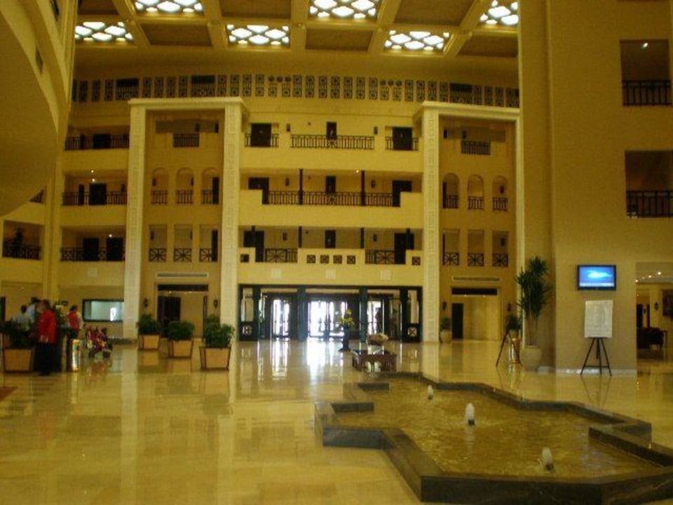 Lobby des Hotels Steigenberger ALDAU Beach Hotel