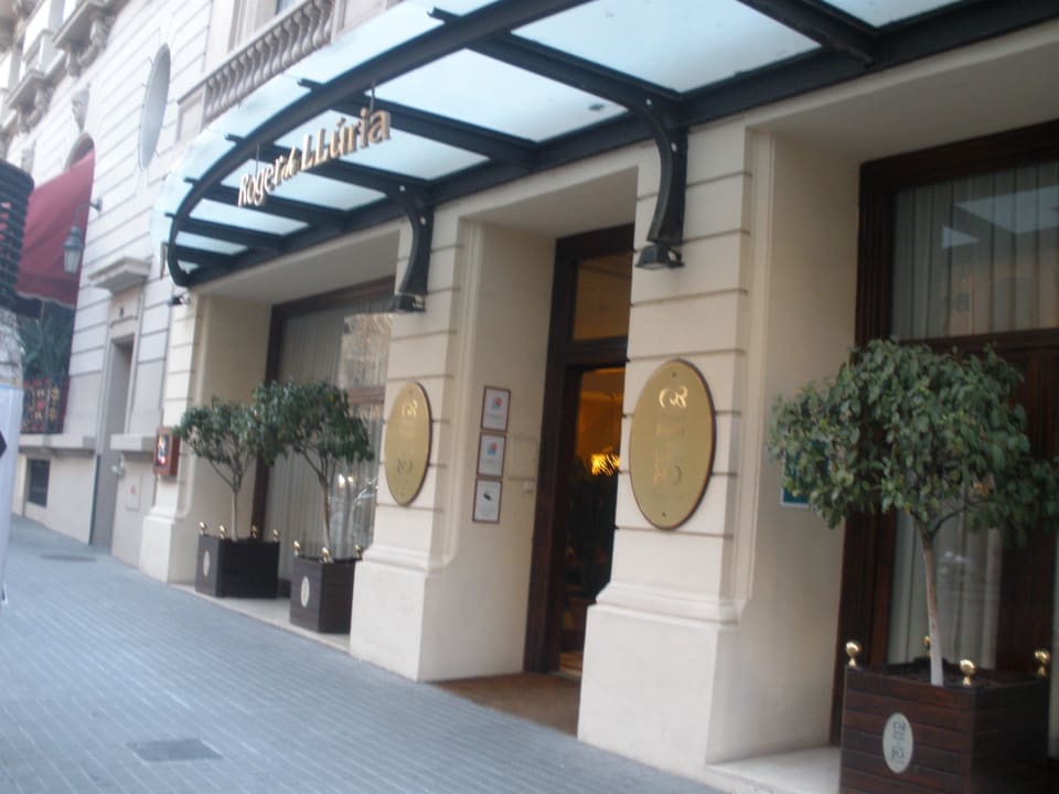 Eingang Hotel Ritz Roger de Lluria