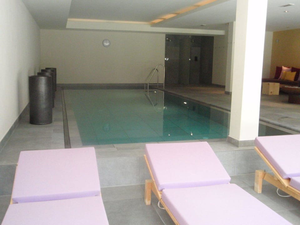 Innenpool MONTAFON Lodge Hotel und SPA