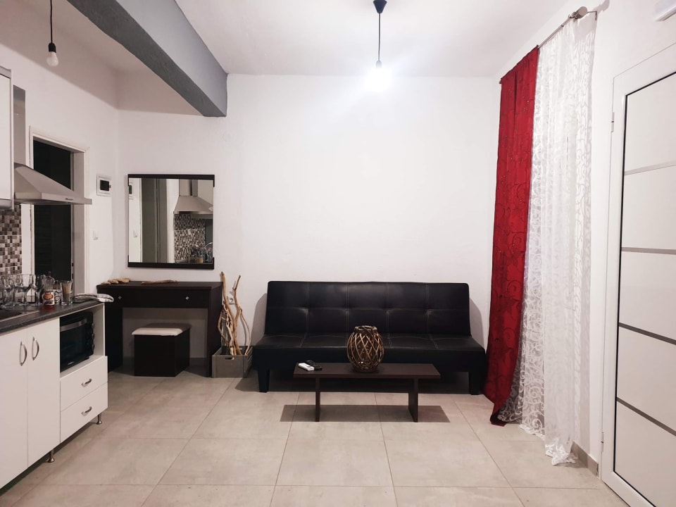 Zimmer House Haratsi