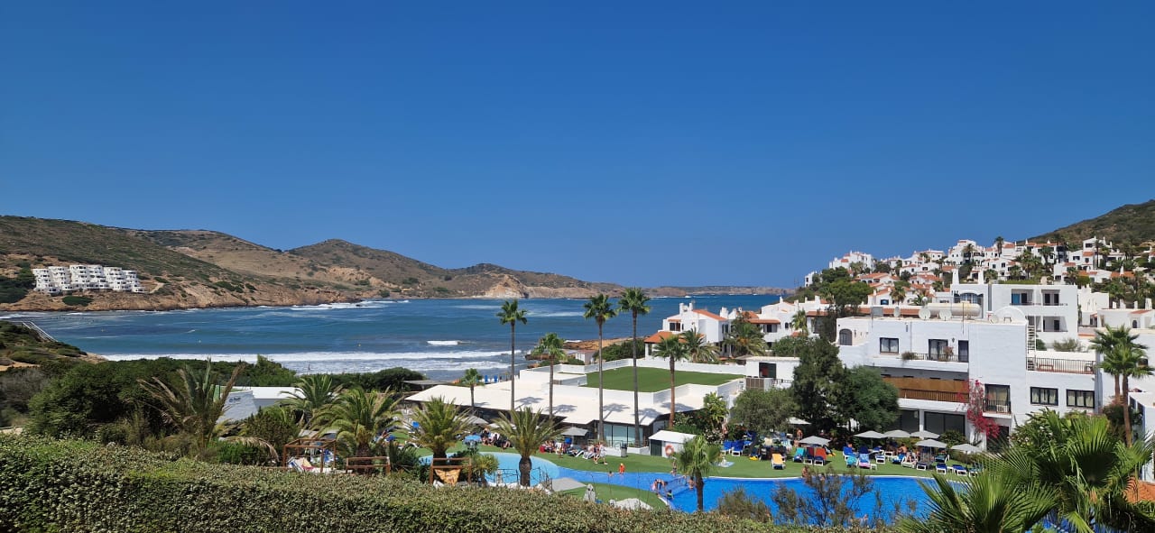 Ausblick FERGUS Club Carema Splash