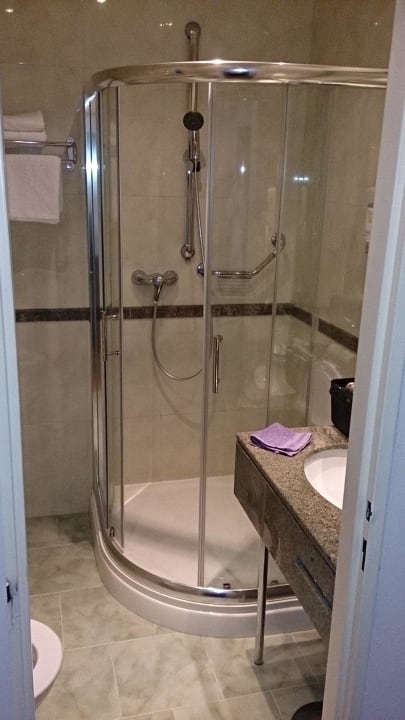 Bad Zimmer 513 Hotel Agricola