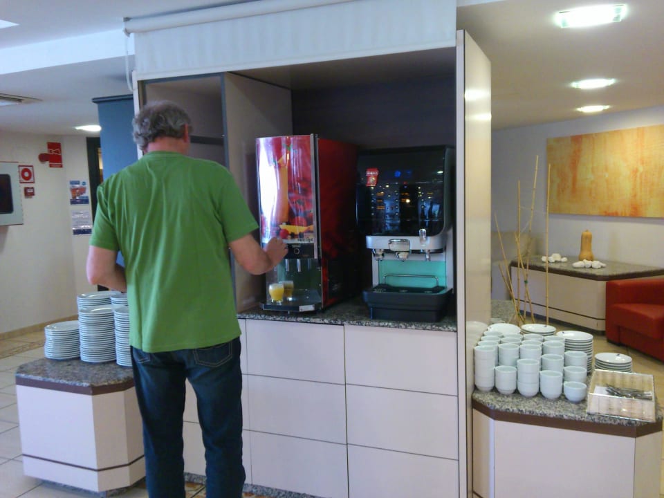 Saftbar und div. Sorten Kaffee  Aubamar Bali