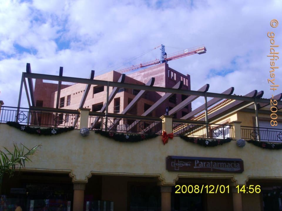 Teilansicht auf die "Lopesan Baobab" - Baustelle Lopesan Baobab Resort