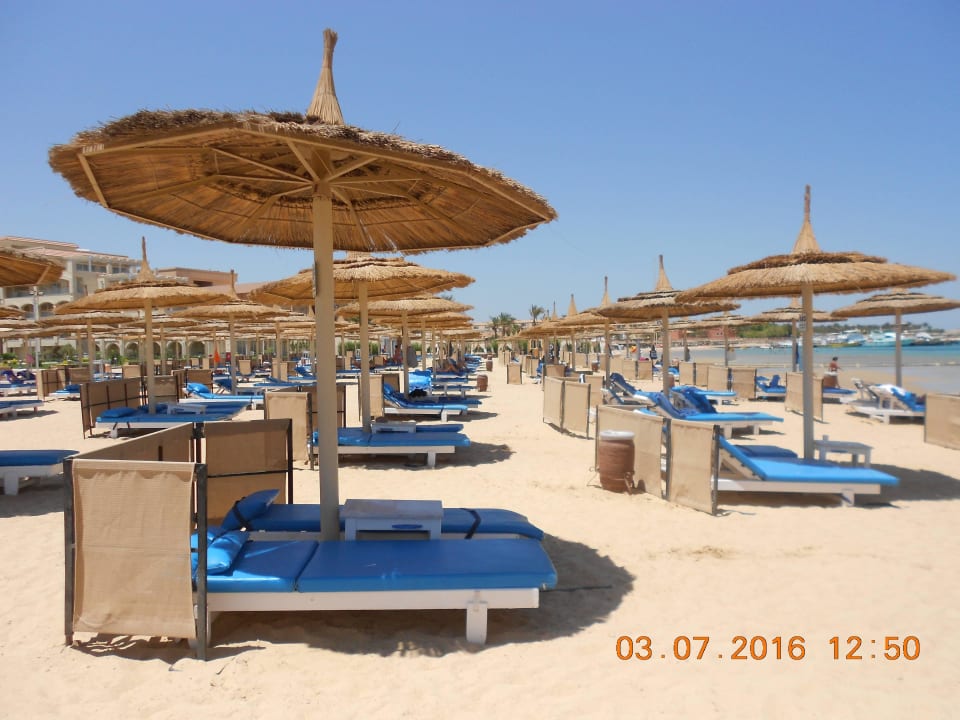 Liegen mit Kissen Pickalbatros White Beach Resort - Hurghada