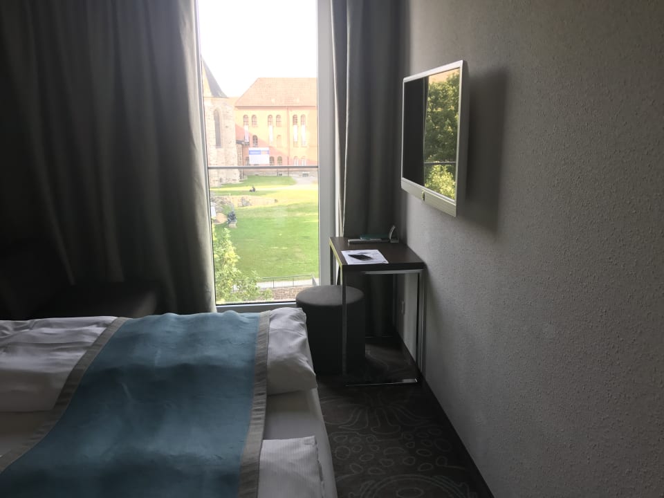 Zimmer Motel One Magdeburg