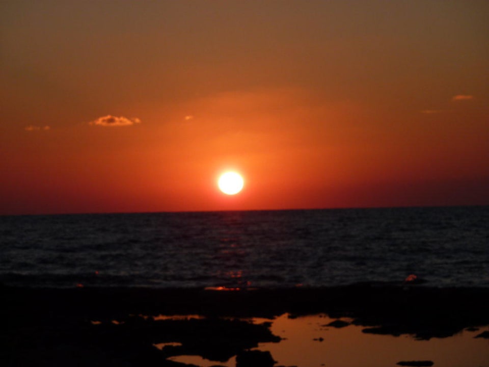 "Sonnenuntergang" Akti Beach Village Resort (Chloraka ...