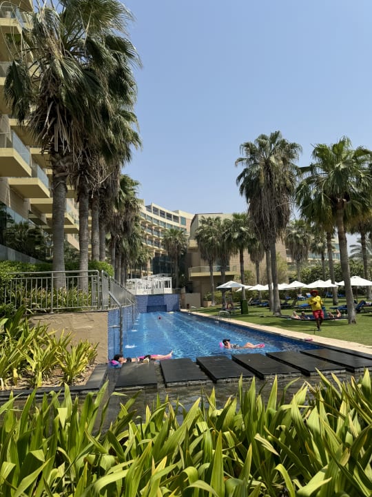 Pool Rixos The Palm Hotel & Suites