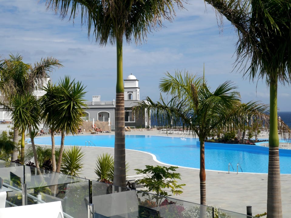 Blick zum oberen Pool.. Royal Palm Resort & Spa - Adults only