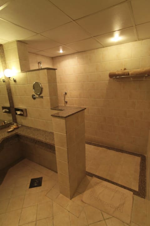 Die XXL-Dusche mit Wäschleine Pickalbatros Dana Beach Resort - Hurghada