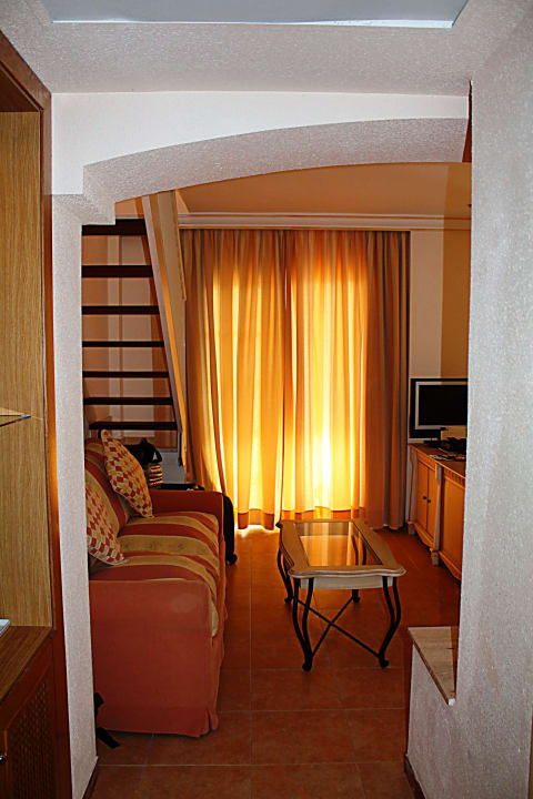 Eingangsbereich VIVA Cala Mesquida Suites & Spa 16+