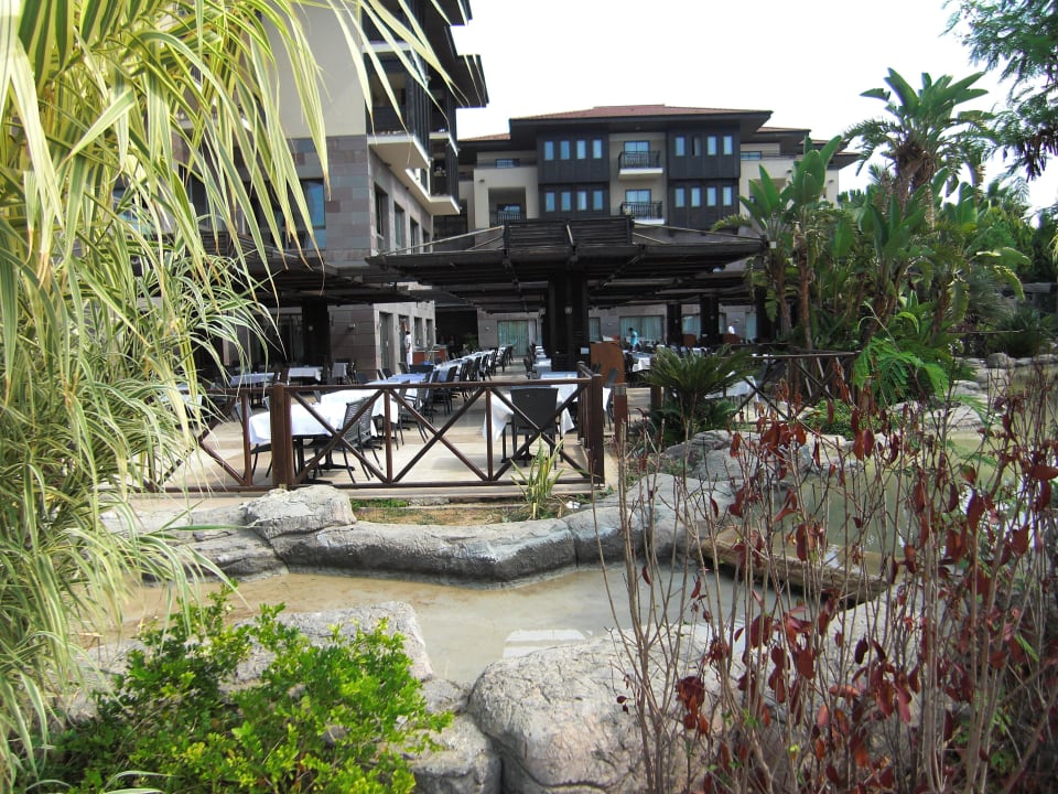 Haupthaus mit Terrasse Calimera Serra Palace