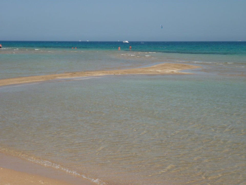 Nádherné moře Shams Safaga Resort