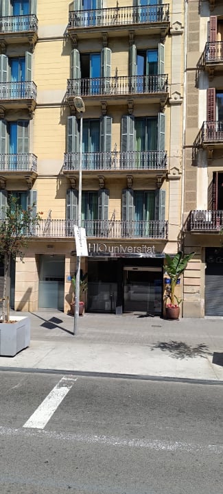 Lobby Hotel H10 Universitat
