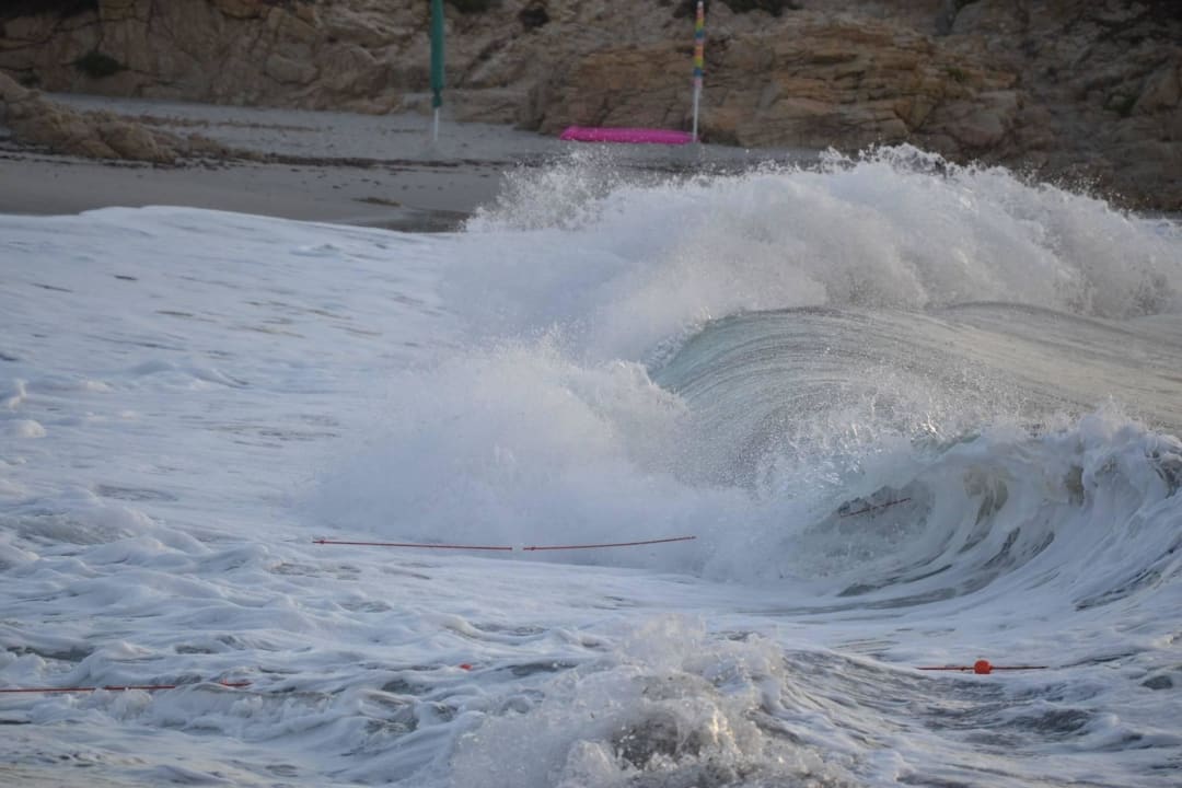 Cala Liberotto Haus 555 - bewegte See Sardafit Nr. 555a - Surfer's Traumhaus an zwei Sandstränden