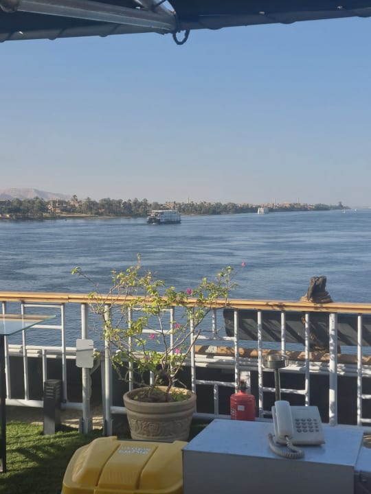 Ausblick Nile Cruise AL Nabiltan Every Saturday from Luxor 4 nights & every Wednesday from Aswan 3 nights