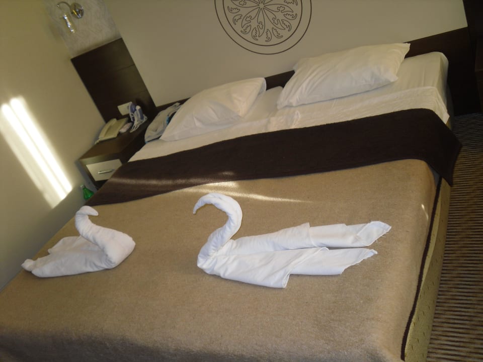 Kreatives Reinigungspersonal  Side Alegria Hotel & Spa - Adults only +16