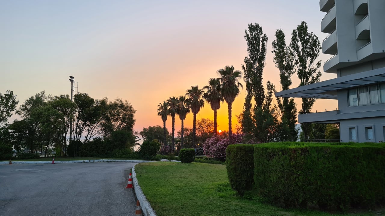 Außenansicht Pallini Beach Hotel