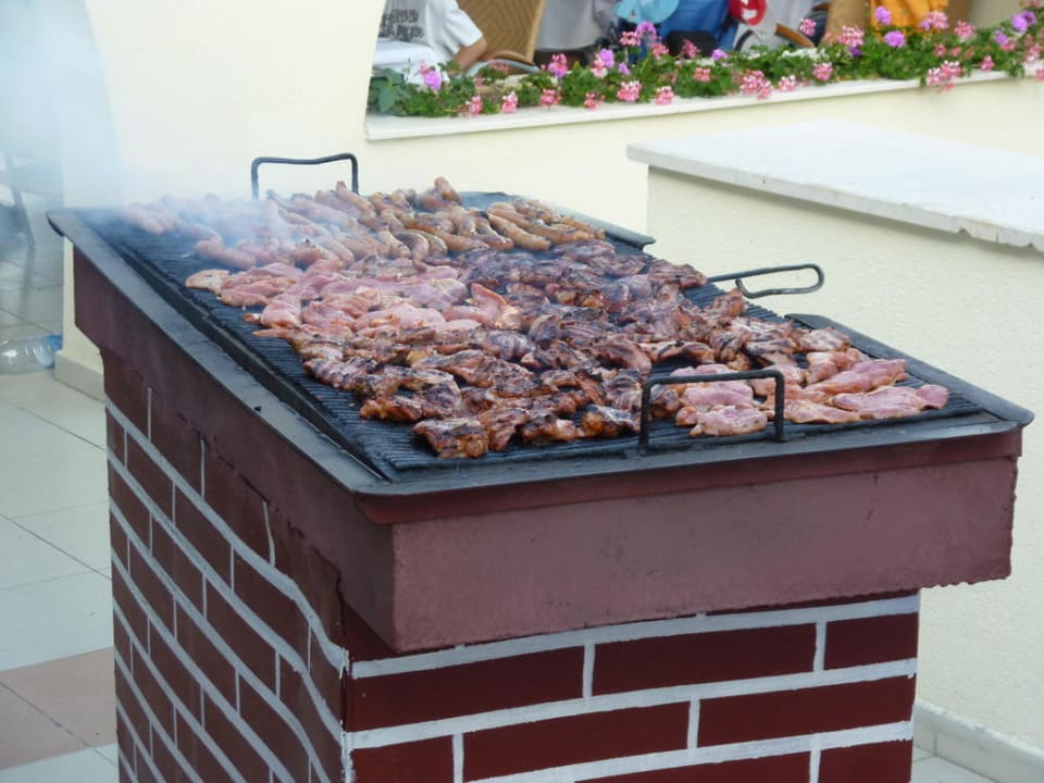 Frisches Grillfleisch Duni Royal Pelican Resort