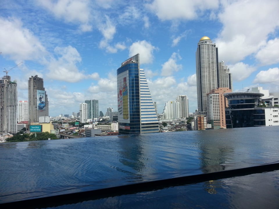 Sehr schön aber kaltes Wasser Eastin Grand Hotel Sathorn