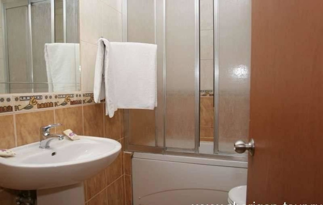 W.C Hotel Seker Resort