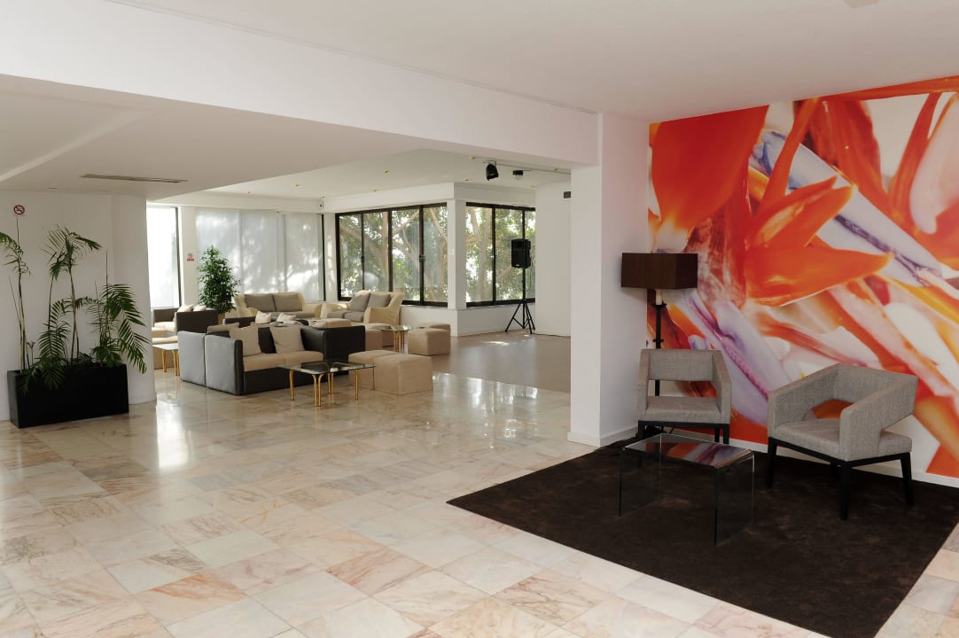 Lobby Dorisol Estrelicia Hotel