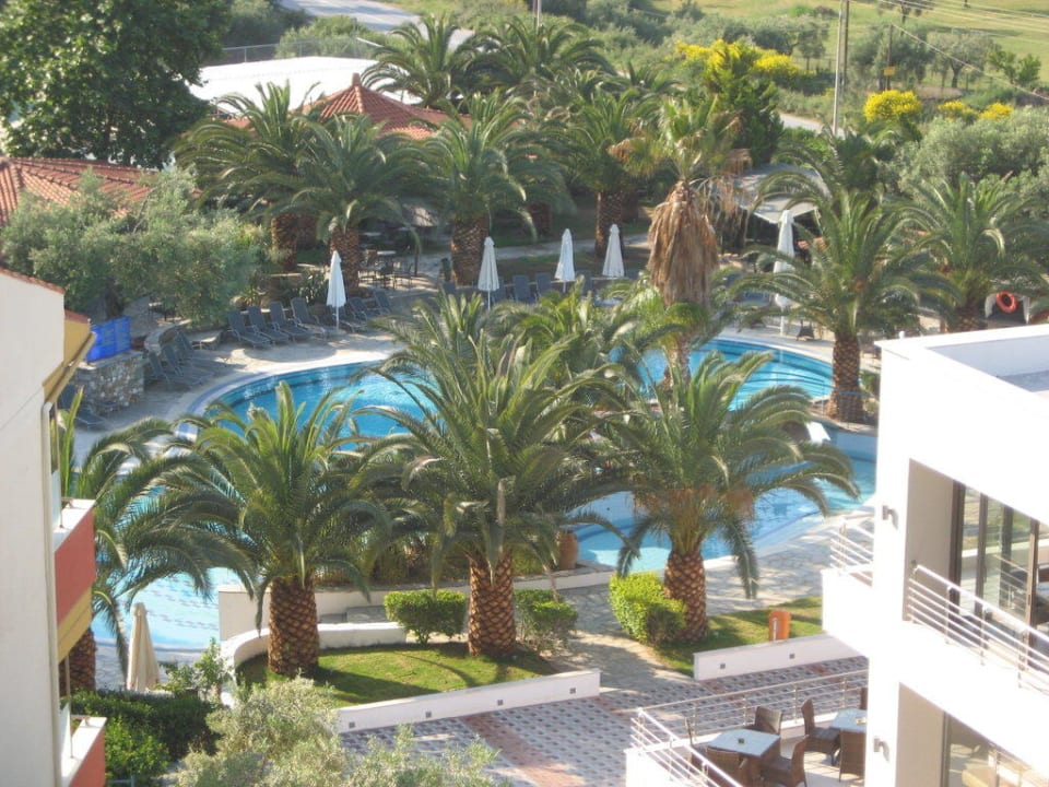 Pool Lagomandra Hotel Lagomandra Beach