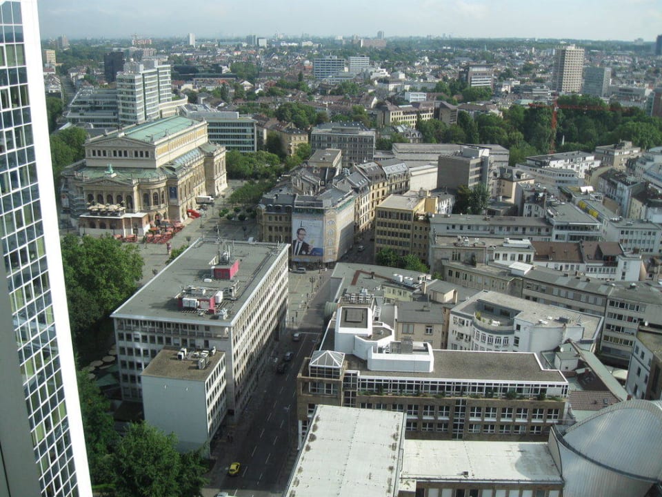 Ausblick INNSIDE by Meliá Frankfurt Eurotheum