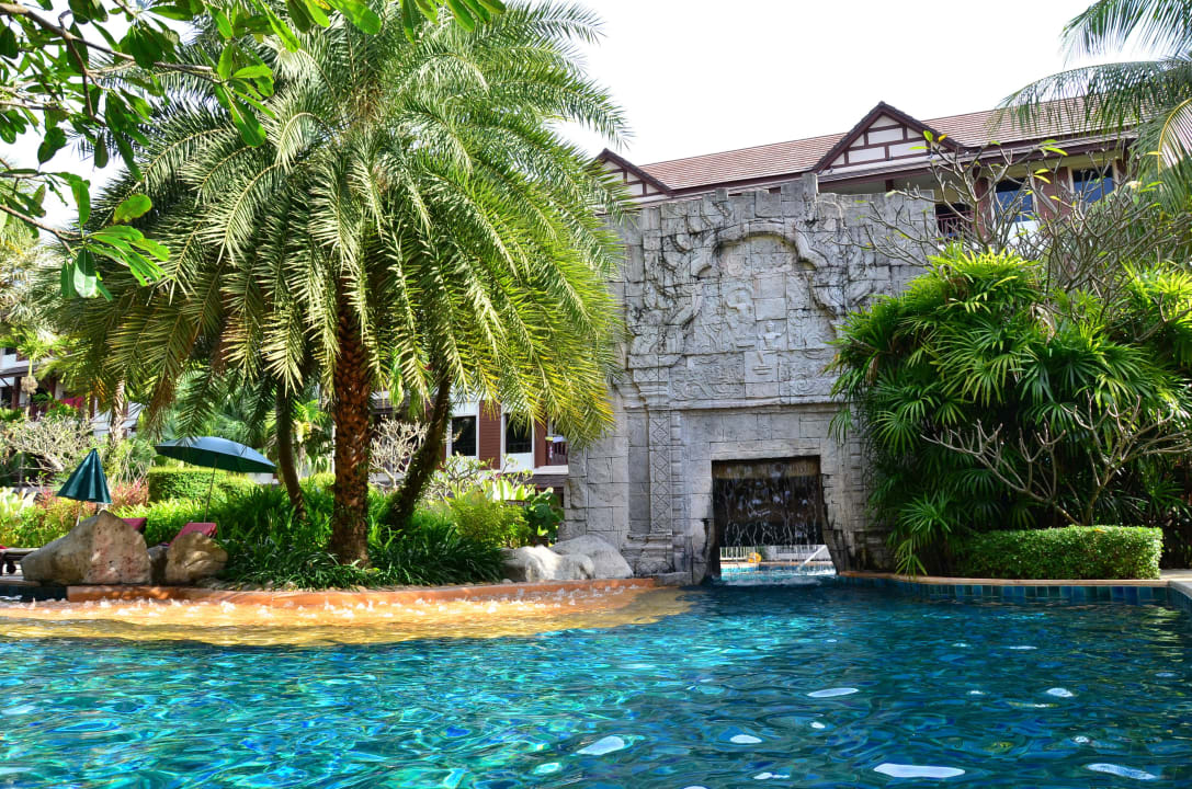 Poolanlage Kata Palm Resort & Spa