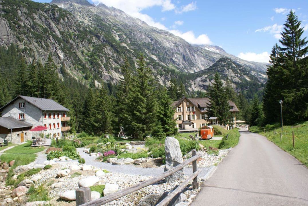 Gartenanlage des Hotel Handeck Hotel und Naturresort Handeck