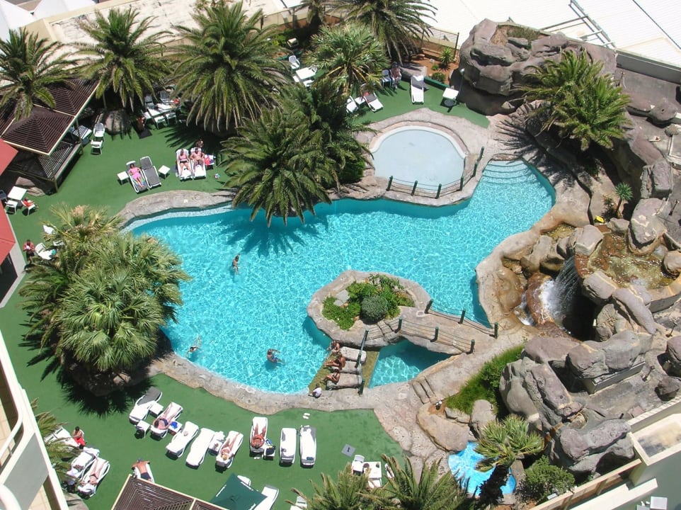 Pool aus der 23. Etage gesehen Rendezvous Grand Hotel Perth Scarborough