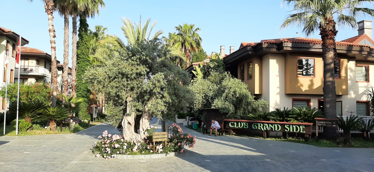 Außenansicht Club Grand Side