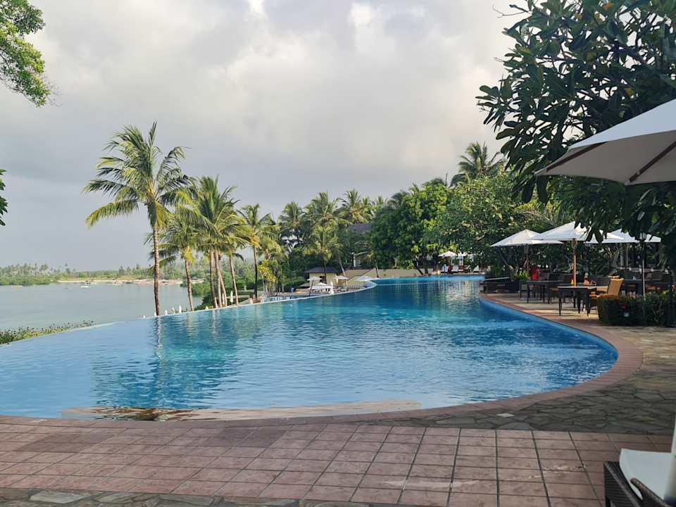 Pool Sea Cliff Resort & Spa