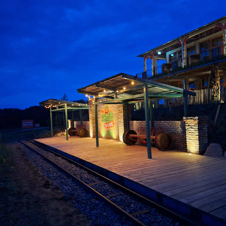 Außenansicht Die Karls Bande - Das Hotel