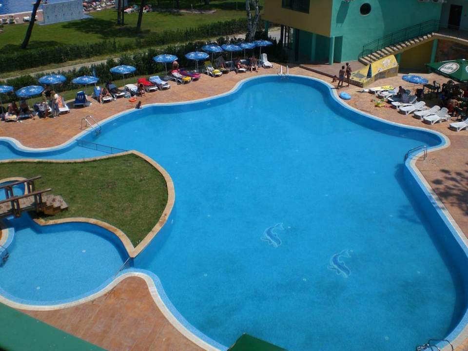 Der Pool Hotel Colosseum