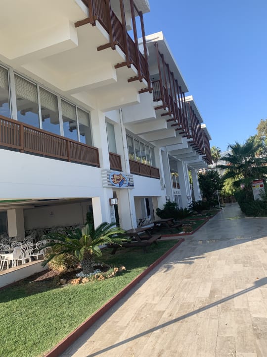 Außenansicht AQI Hydros Club