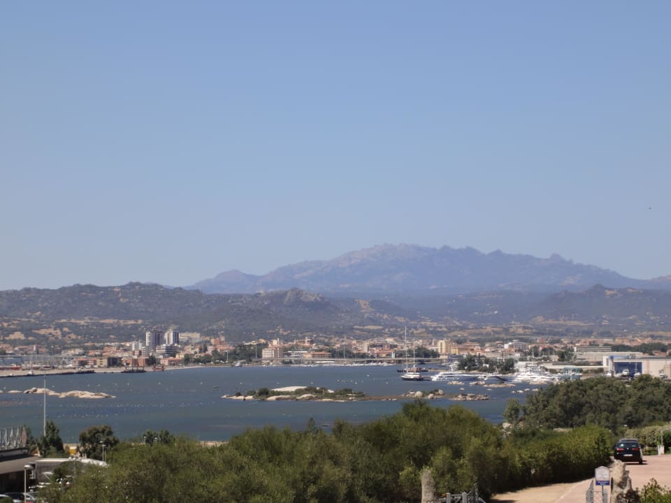 Auf den Hafen vom Hotelgelände aus Hotel Pozzo Sacro