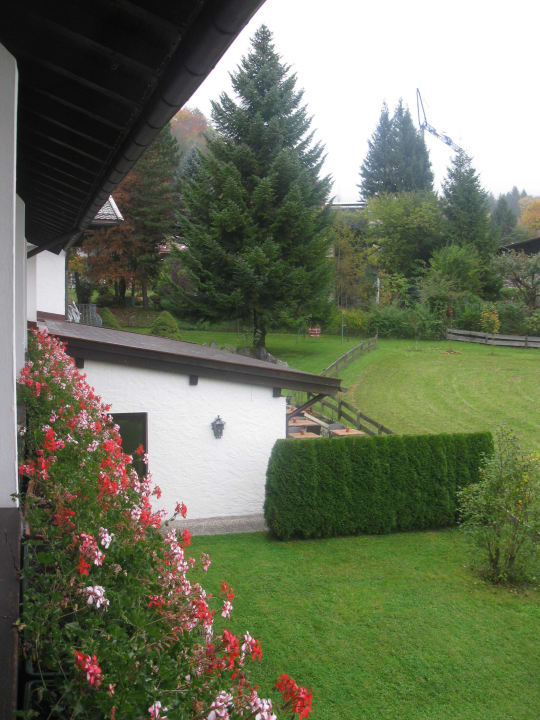 Blick in den Garten Landhotel Gabriele