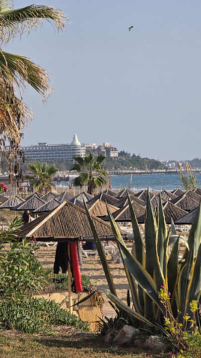 Strand Hotel Defne Garden