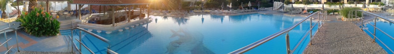 Pool Annabelle Beach Resort