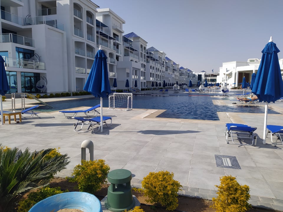 Pool Pickalbatros Blu Spa Resort