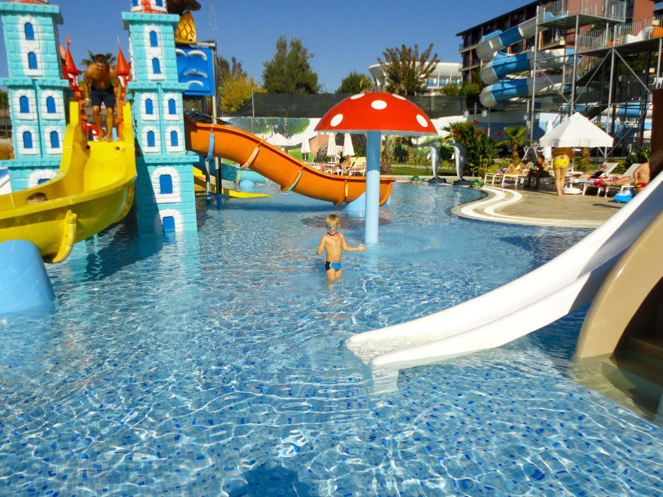 Kinderpool mit Rutschen Seaden Sea Planet Resort & Spa