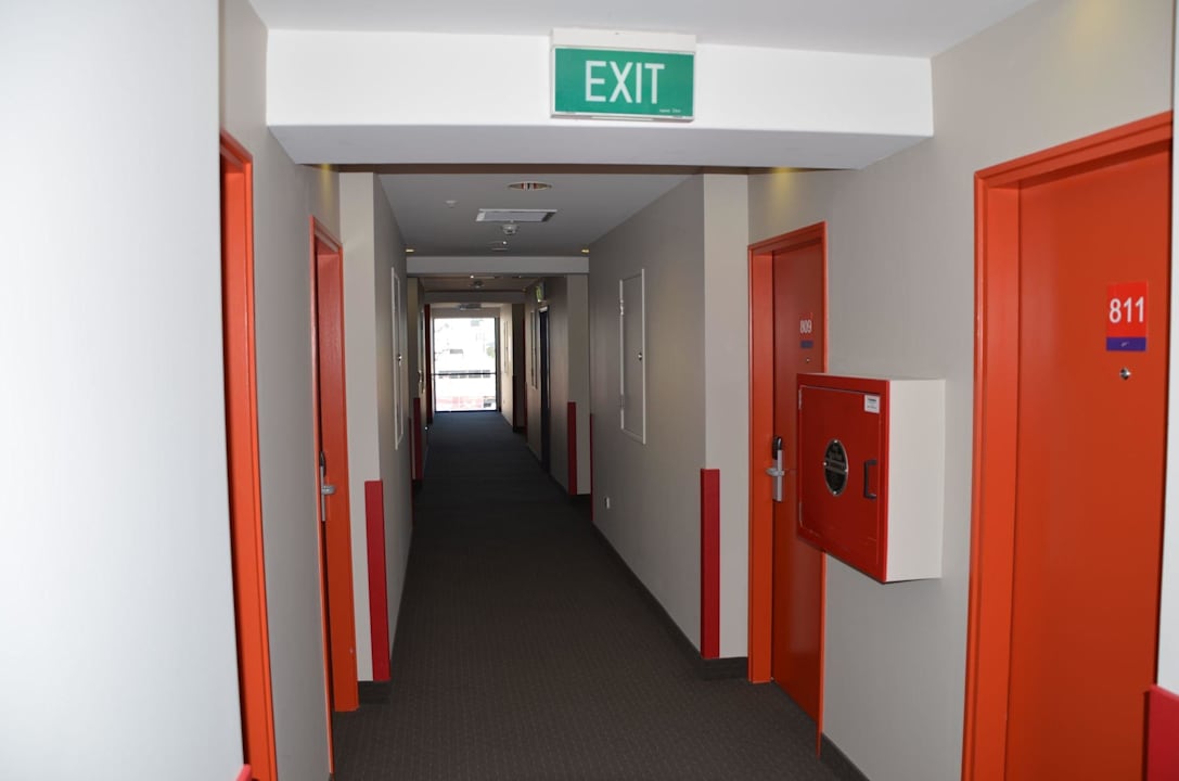 Hotelová chodba ibis Christchurch Hotel