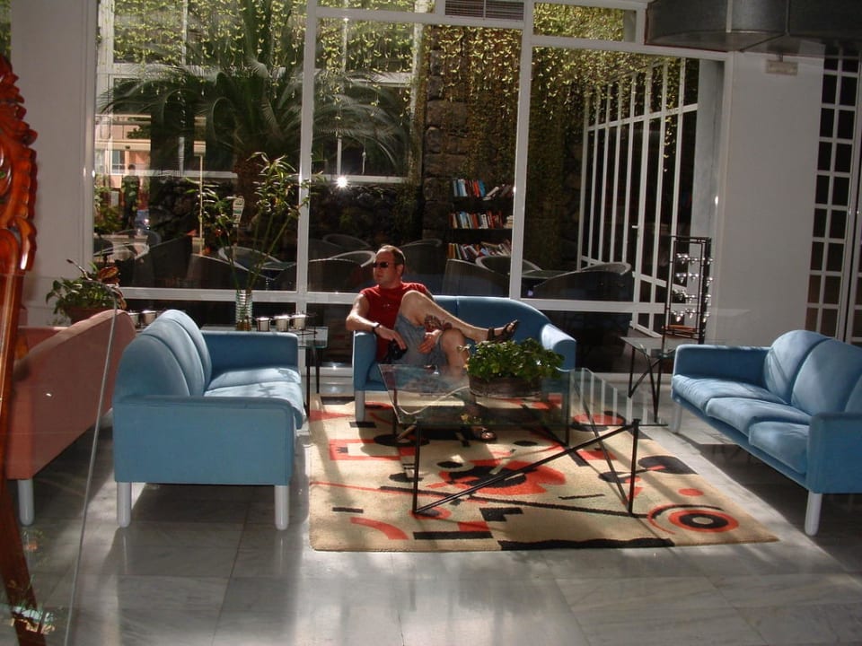 Blick von der Lobby zur Orchideen-Bar Hacienda San Jorge