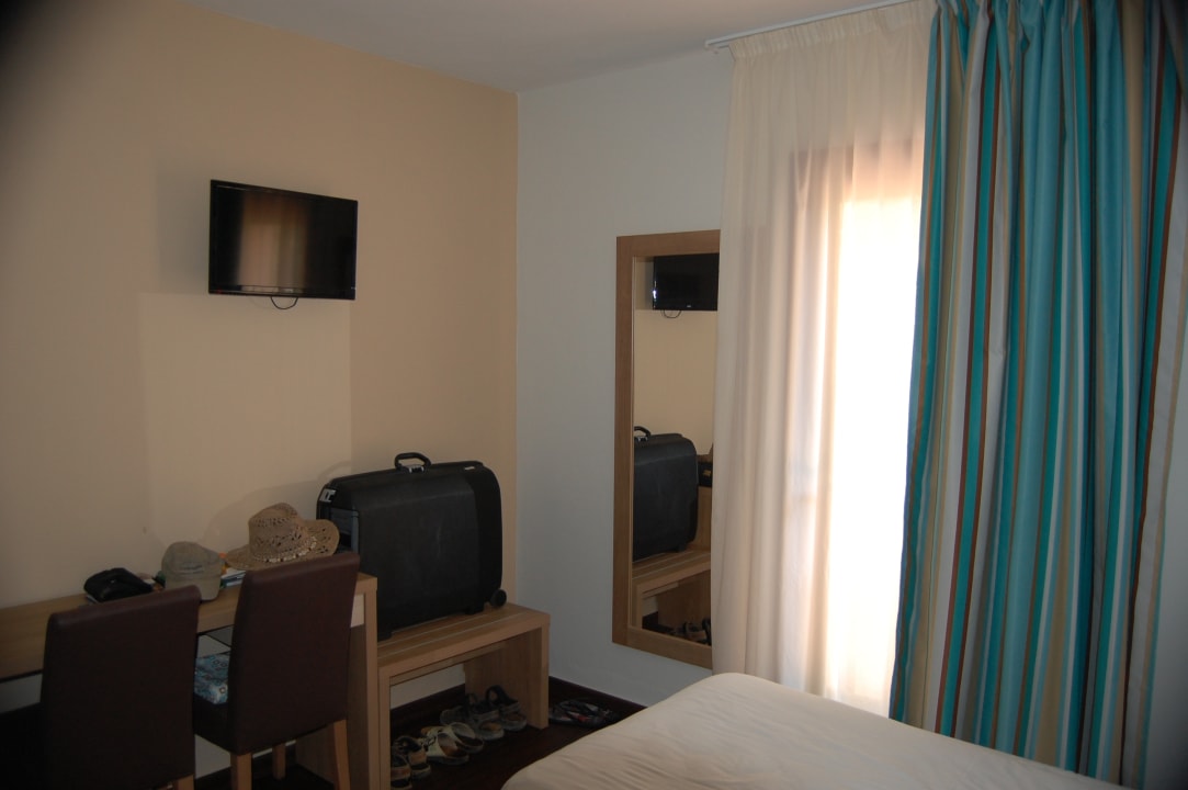 Zimmer Invisa Figueral Resort Cala Blanca