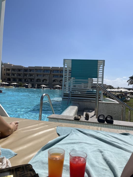 Pool Iberostar Selection Kuriat Palace