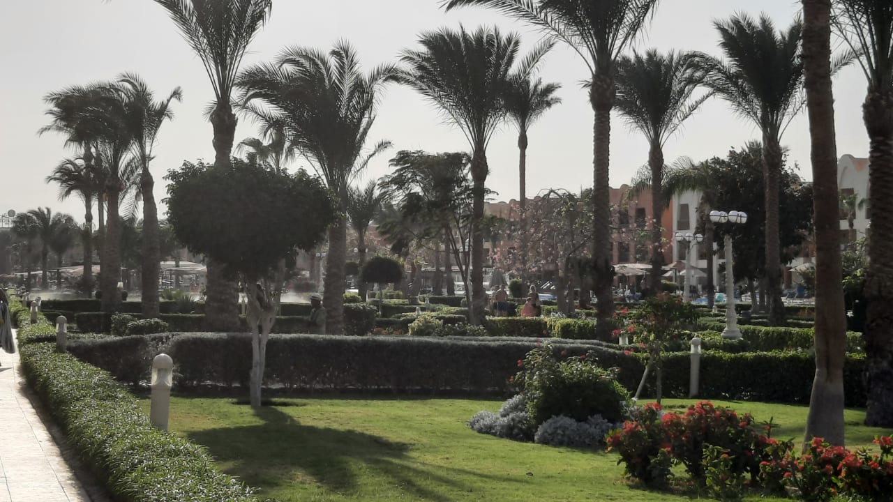 Gartenanlage Titanic Beach Spa & Aqua Park