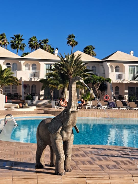 Pool H10 Ocean Suites