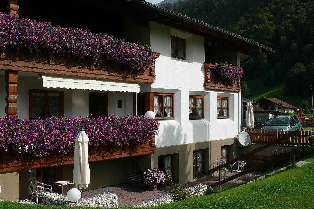 Seitenfront Landhaus Rudigier