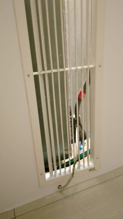 Badezimmer All In Red Thermenhotel